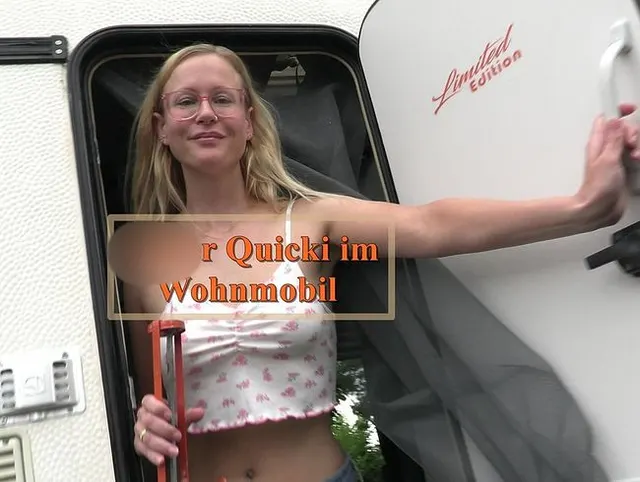 POV: Quickie im Wohnmobil mit Creampie