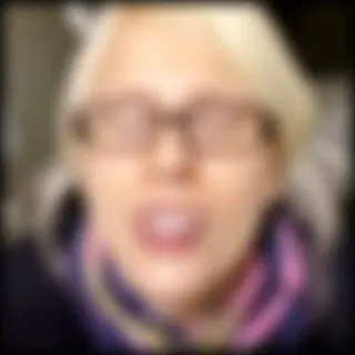 Ungeschützter Quickie in M&H: Ich blasé ihn in der rappelvollen Kabine und reite seinen Schwanz