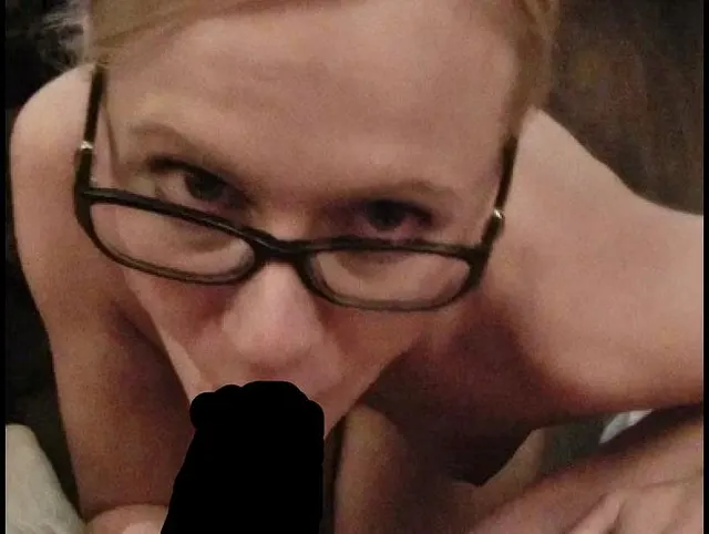 Bettelnde Blaserei: Sperma direkt in meinen Rachen