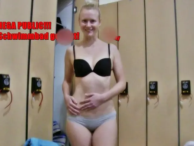 Schwimmbad-Fick mit Facial: Direkt bei den Spinden erwischt
