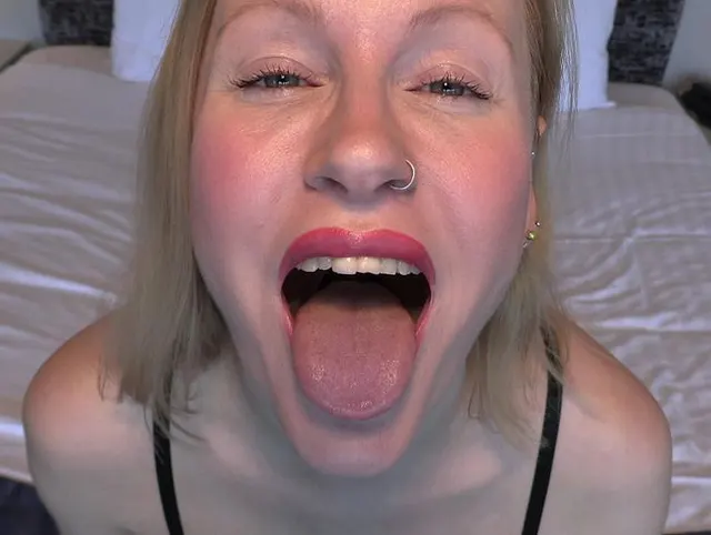 Dein feuchter Mund fickt mich ab