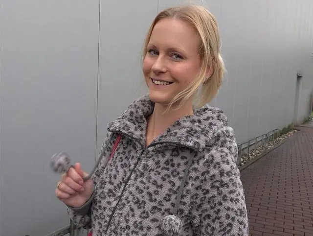 Mitten im Laden ungeschützt gefickt